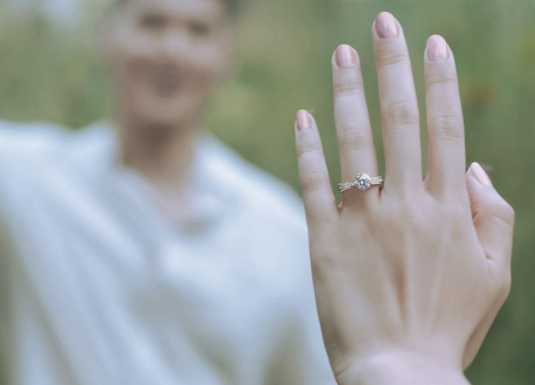 Cincin Tunangan